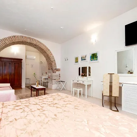 Готель The Palace 4*